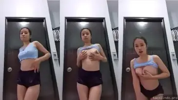 Mahasiswi Manis Meronta Nangis Nikmat Digetar Ganas