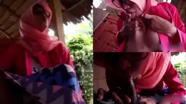 Posisi Ngentot Enak Cewek Jilbab 2026